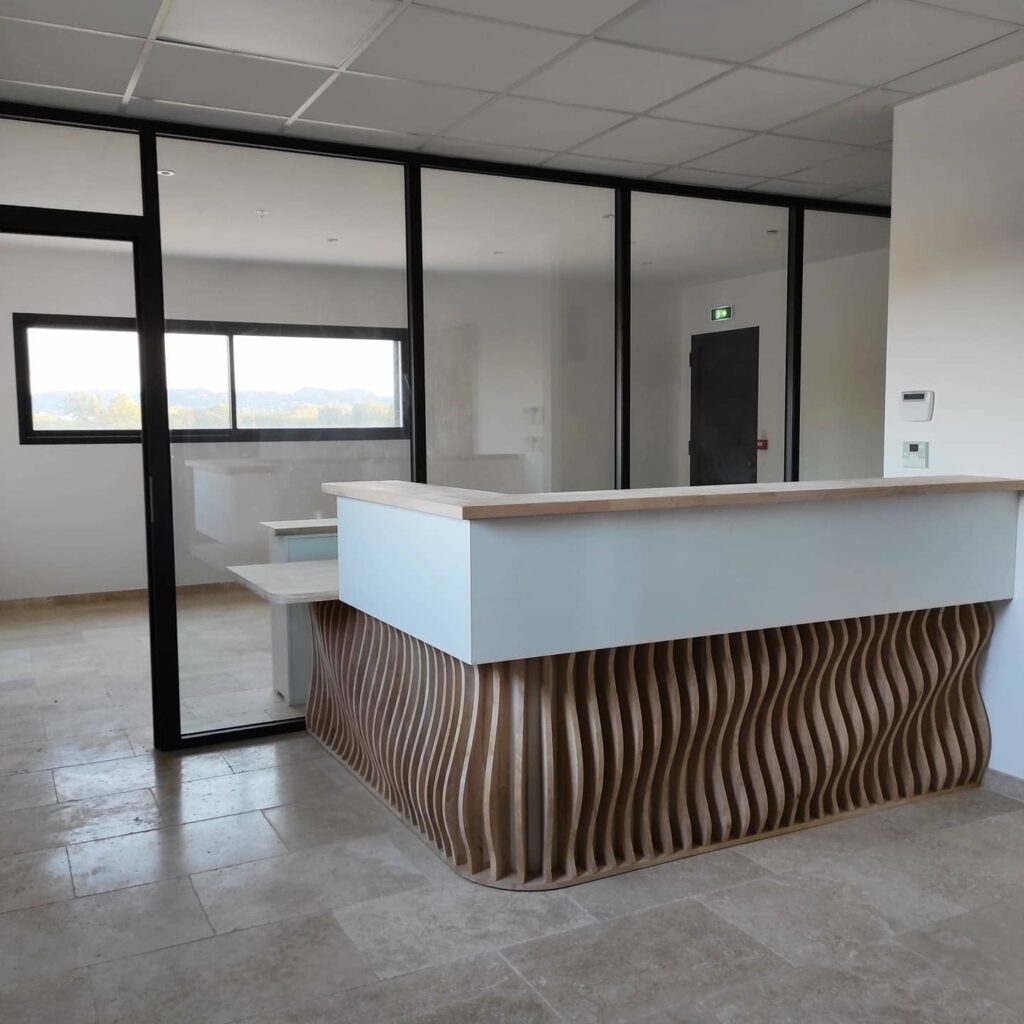 Banque d'accueil, Cabinet de notaire, Laudun